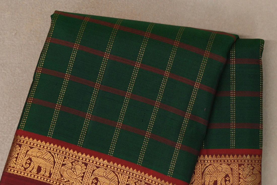 Deep Bottle Green Kanjivaram Silk Saree with Maroon Rettai Pettu Border - Image 3